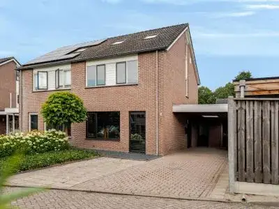 Semi-detached for sale: Van der Brugghenstraat 1, Bergentheim Kern Bergentheim