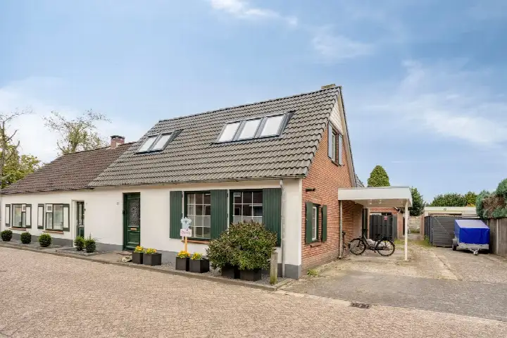 Semi-detached for sale: van der Brugghenstraat 19, Stiphout-Dorp Helmond