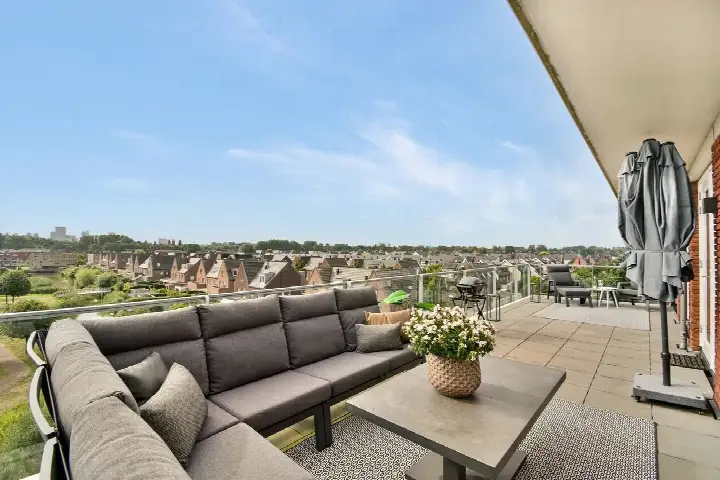 Appartement te koop: Van der Duijn van Maasdamweg 456, Zestienhoven Rotterdam