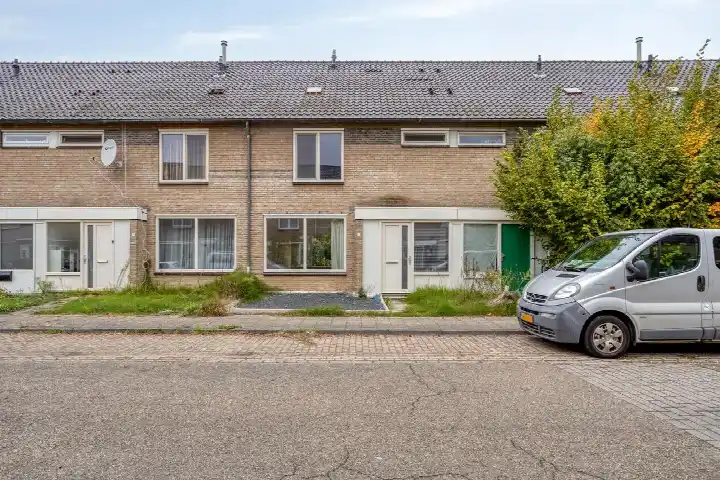 Tussenwoning te koop: van der Duyn Van Maasdamstraat 7, Veghel Zuid 1 Veghel