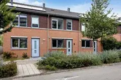 Terraced house for sale: Van der Hagenstraat 56, Hoogbouw-Zuid Ede
