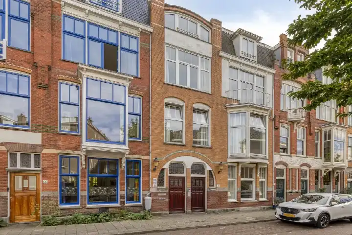 Apartment for sale: Van der Heimstraat 68, Statenkwartier 'S-Gravenhage