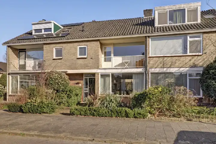 Tussenwoning te koop: van der Lecklaan 3, Wijkersloot-West Nieuwegein