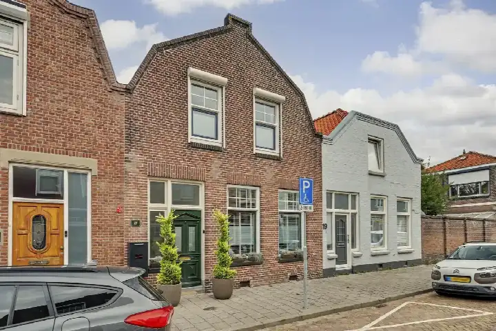 Terraced house for sale: Van der Manderestraat 17, Scheldestraat e.o. Vlissingen