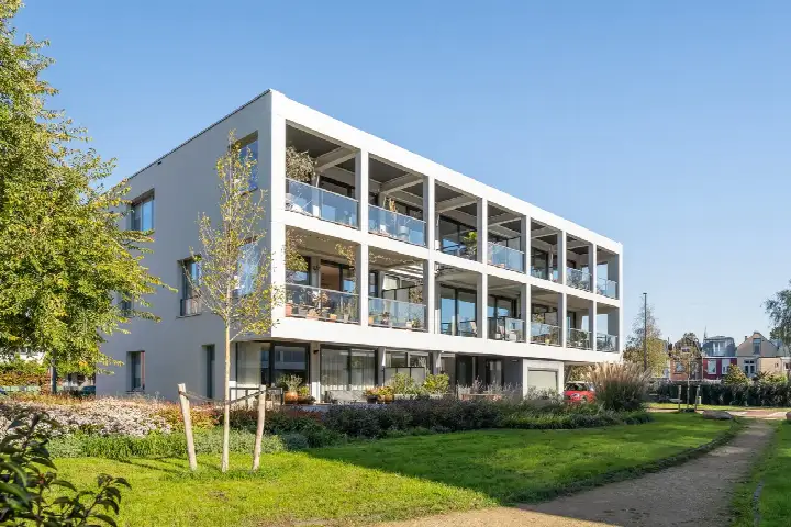 Apartment for sale: Van der Paauwkade 24, Groenoord Leiden
