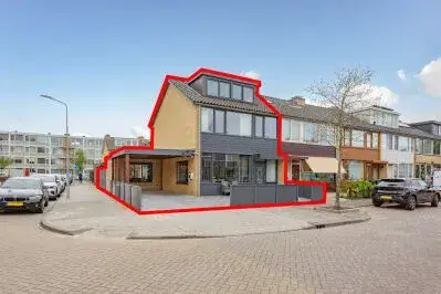 Hoekwoning te koop: Van der Waalsstraat 2, Badhoevedorp West Badhoevedorp