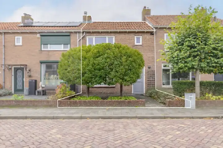 Tussenwoning te koop: Van Doornlaan 49, West-Souburg Vlissingen