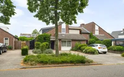 Hoekwoning te koop: van Douverenstraat 39, Stuksbeemden Horst