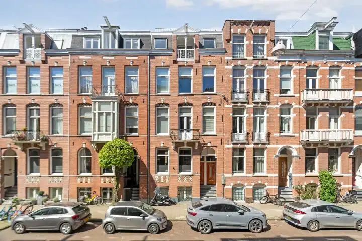 Appartement te huur: Van Eeghenstraat 46-3, Concertgebouwbuurt Amsterdam
