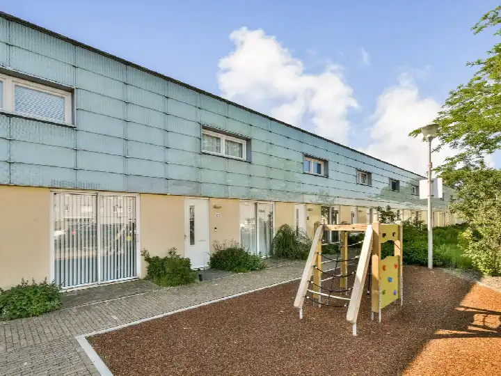 Terraced house for sale: Van Essendijk 163, Waterbuurt 'S-Gravenhage
