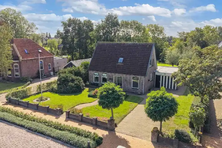Detached house for sale: Van Eysingaleane 19A, Easterein Easterein
