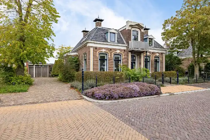 Vrijstaande woning te koop: Van Eysingaleane 8, Easterein Easterein