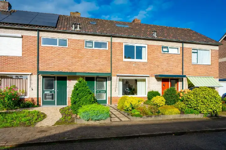 Terraced house for sale: Van Gendtlaan 8, De Grift Woudenberg