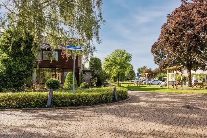 Corner house for sale: van Goghlaan 11, Scherpenzeel Scherpenzeel