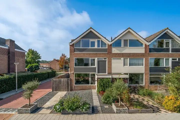 Hoekwoning te koop: Van Goghstraat 41, Reeuwijk-Brug-Midden Reeuwijk