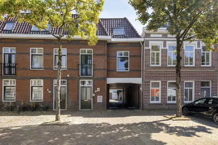 Studio for sale: van Goorstraat 28B, Chassé Breda