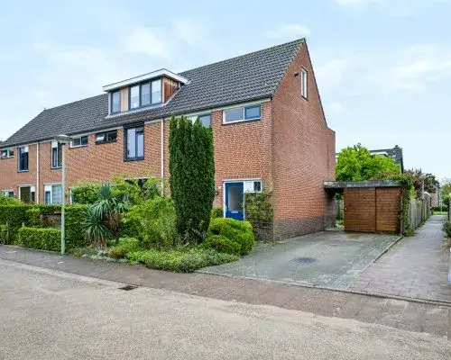 Vrijstaande woning te koop: Van Haersoltelaan 73, De Vaarst Barneveld
