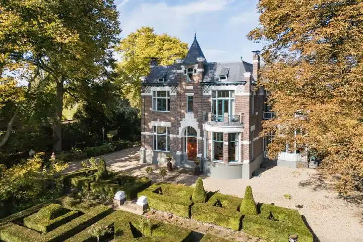 Detached house for sale: van Heemstraweg 58, Beuningen-Centrum Oost Beuningen Gld