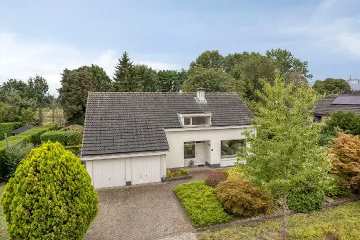 Vrijstaande woning te koop: Van Heukelomstraat 8, Keent Weert