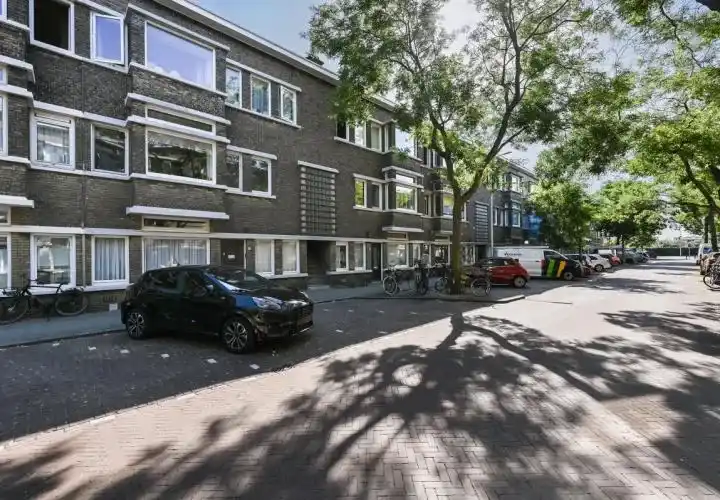 Appartement te koop: Van Heutszstraat 54, Bezuidenhout-Oost 'S-Gravenhage