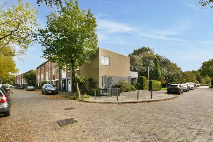Hoekwoning te koop: Van Hogendorpstraat 75, Bosch en Vaart Haarlem