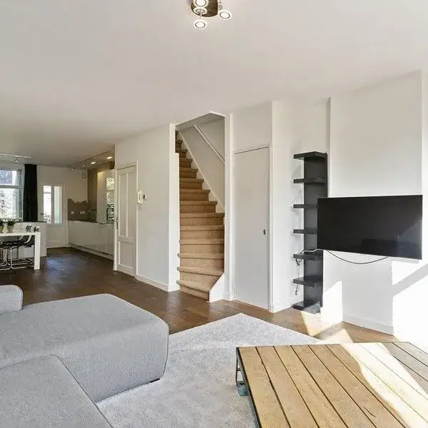 Studio for rent: Van Hogendorpstraat 96-3, Fannius Scholtenbuurt Amsterdam