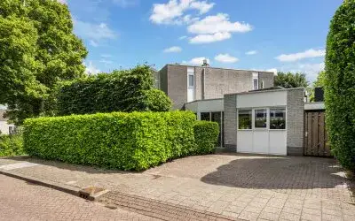 Semi-detached for sale: Van Hornmarke 15, Oldenelerlanden-Oost Zwolle