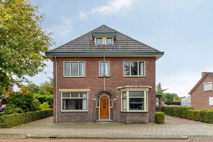 Vrijstaande woning te koop: van Hövellstraat 20, Helden-centrum Helden