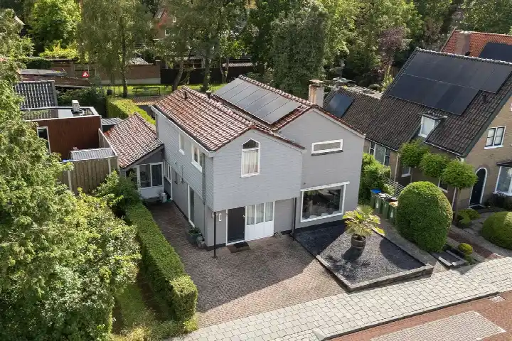 Vrijstaande woning te koop: van Irhovenlaan 1A, Centrum Ede Ede