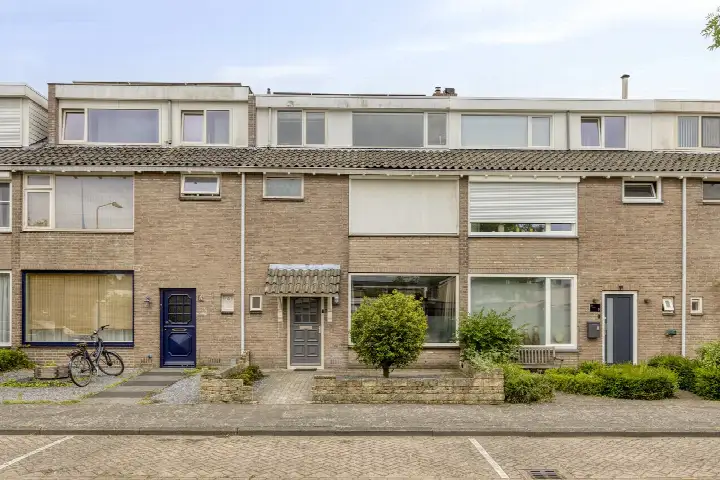 Terraced house for sale: van Kinsbergenstraat 7, Naastenbest Best