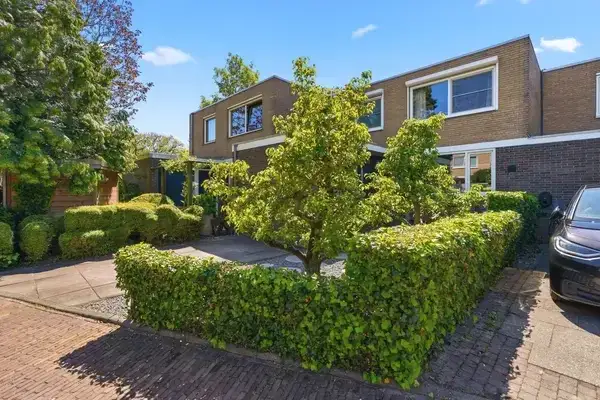 Tussenwoning te koop: Van Kleffenslaan 68, Griffioen II Middelburg