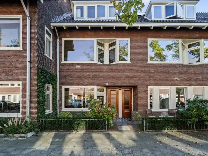 Apartment for sale: Van Koetsveldstraat 103, Nieuw Engeland, Th. a. Kempisplantsoen en omgeving Utrecht