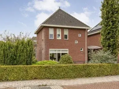 Corner house for sale: Van Kouwenborchstraat 23, Marslanden Hardenberg