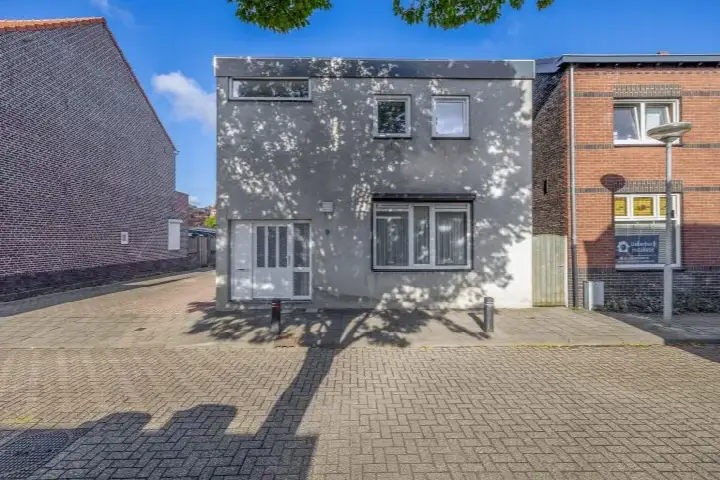 Hoekwoning te koop: van Laerstraat 9, Blerick-Centrum Venlo
