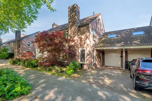 Tussenwoning te koop: Van Leeuwenhoeklaan 16, Vijfhoeven Vlijmen