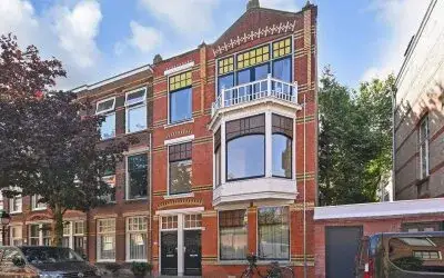 Apartment for sale: Van Loostraat 142, Statenkwartier 'S-Gravenhage