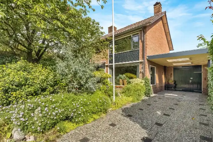 Tussenwoning te koop: van Lyndenlaan 55, Hoevelaken-Overhorst Hoevelaken