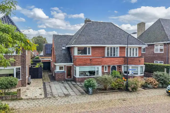 Semi-detached for sale: van Maasdijkstraat 26, Noord Heerenveen