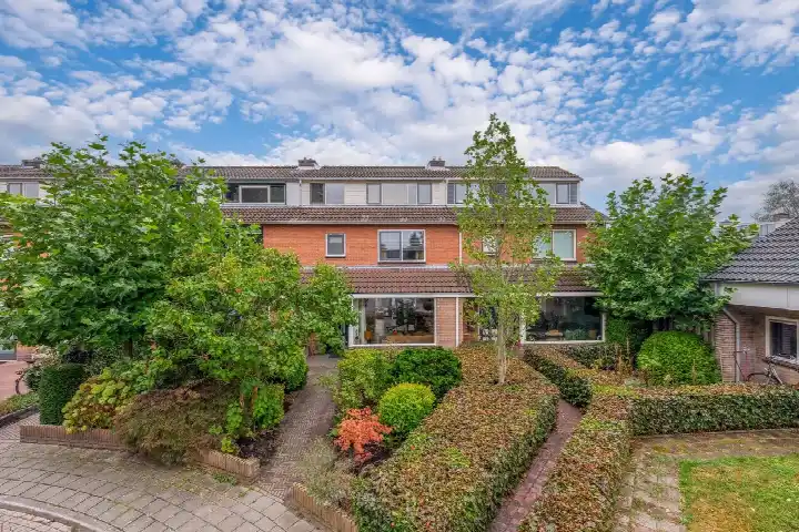 Tussenwoning te koop: Van Maerlanthof 5, Stadsdennen Zuidwest Harderwijk
