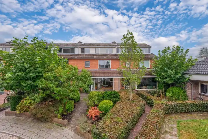 Tussenwoning te koop: Van Maerlanthof 5, Stadsdennen Zuidwest Harderwijk