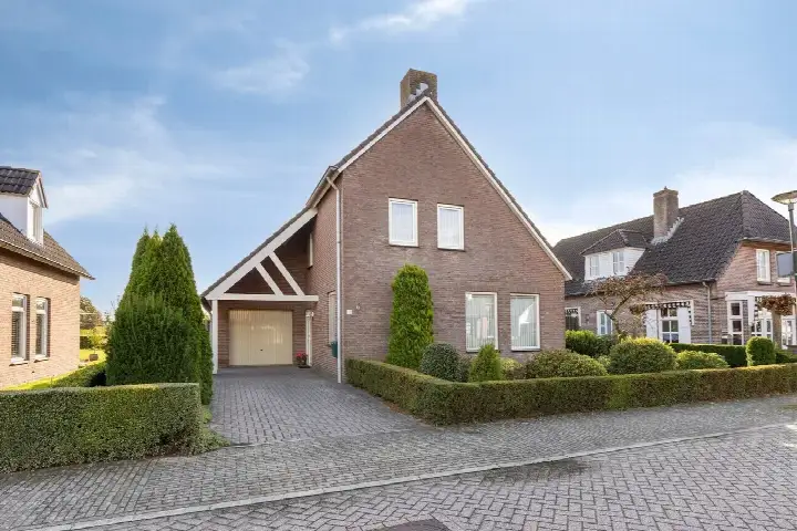 Vrijstaande woning te koop: van Musschenbroekstraat 13, Elsendorp Elsendorp