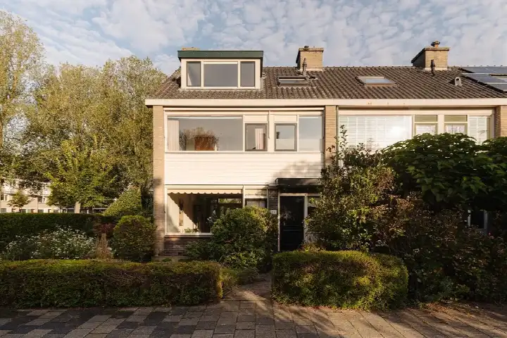Corner house for sale: Van Polanenpark 21, Zijlwatering-haven Wassenaar