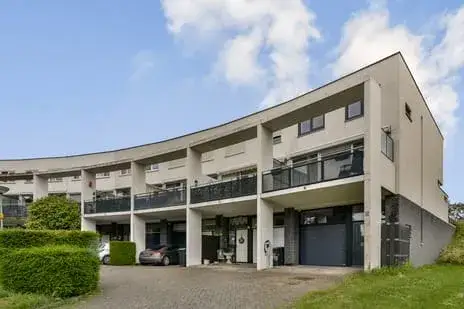 Corner house for sale: Van Ravesteyn-erf 144, Van Ravesteijn-erf en omgeving Dordrecht