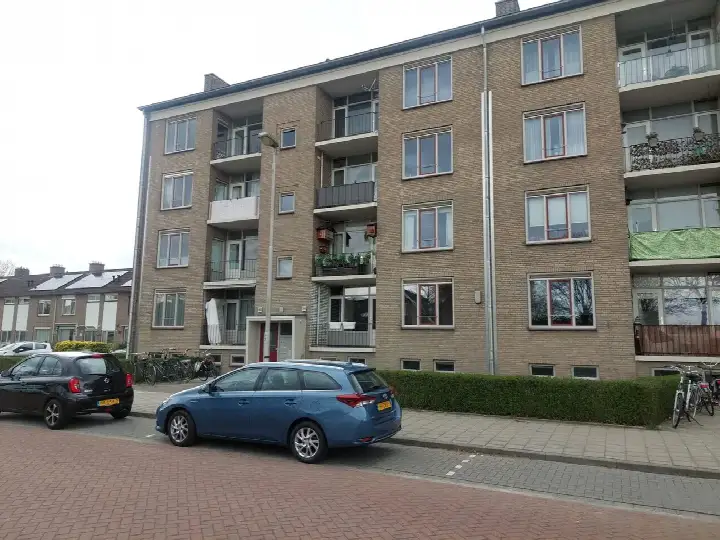 Apartment for sale: van Renesseweg 34, Burghplan Eindhoven