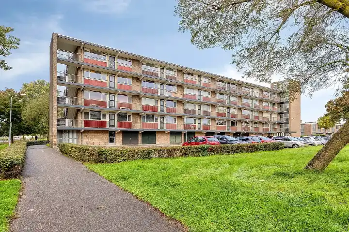 Apartment for sale: van Reysstraat 109, Aawijk noord 'S-Hertogenbosch