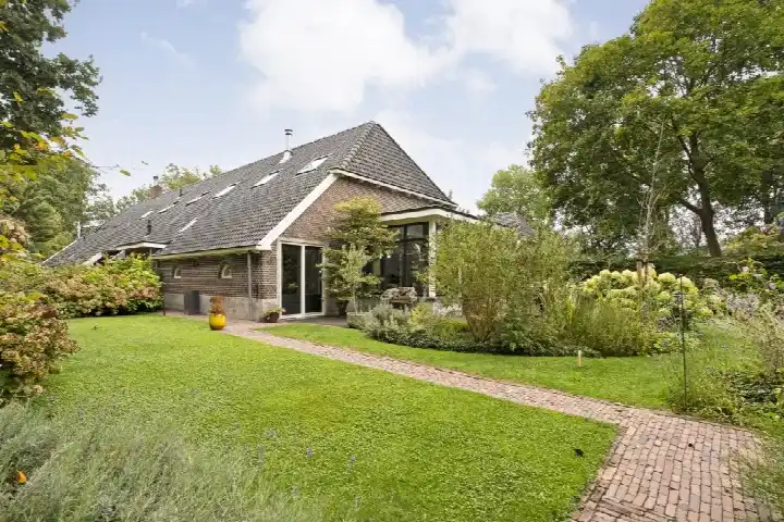 Corner house for sale: Van Rielstraat 17, Ittersumerbroek Zwolle