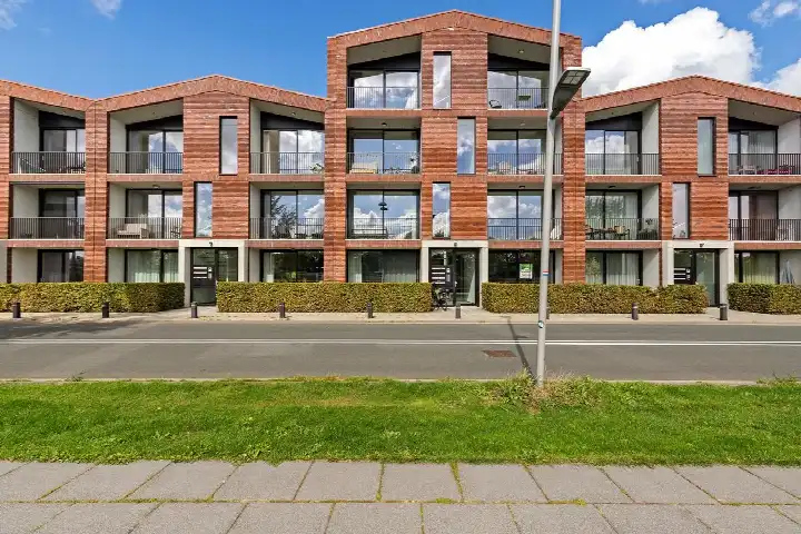 Appartement te koop: van Schouwenburgstraat 13-301, Lemmerweg-Oost Sneek
