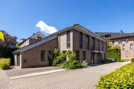 Twee-onder-één-kap te koop: Van Slootenstraat 6, Zilverschoon/Oranjebuurt Nijkerk