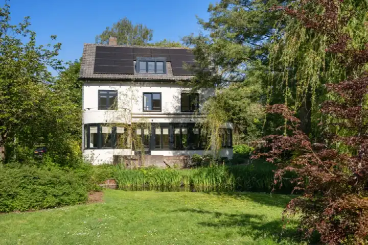 Vrijstaande woning te koop: Van Somerenstraat 1, Kralingen Oost Rotterdam