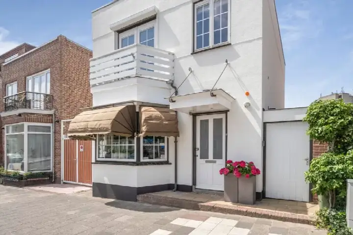 Hoekwoning te koop: van Speijkstraat 170, Boulevard Noord Zandvoort